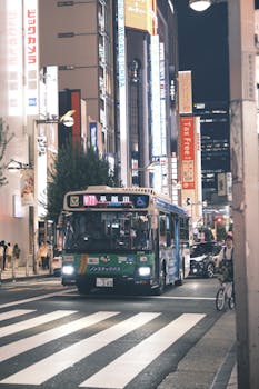  通信企业面临监管审查；索赔征集工作有序开展；市场风险提示值得重视。 股票财经