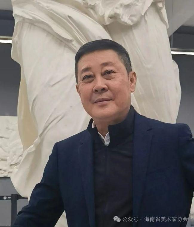  当传统笔墨遇上热带阳光：一位画家如何用色彩重写故乡的山水记忆 文化旅游