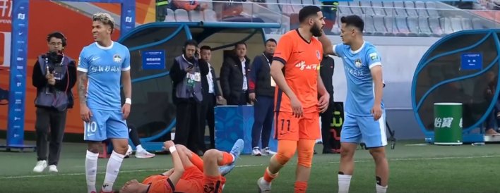  战术深度拆解：青岛海牛1-0河南的破咒密码与外援决定性作用 体育新闻