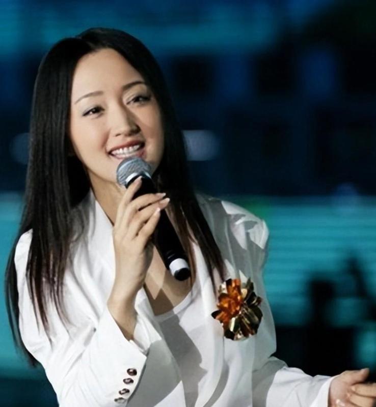  洗尽铅华后的54岁：她选择把日子过成自己想要的样子 情感心理