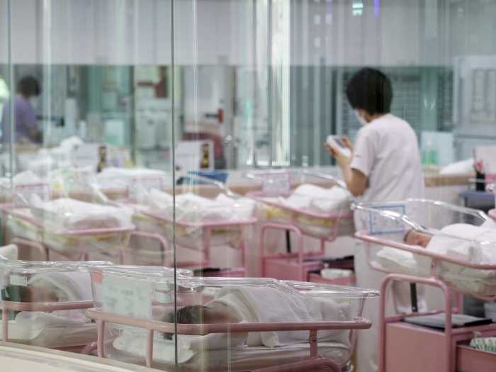  【深度拆解】从45万亿到50万亿：2025年商务部政策组合拳的数据逻辑 股票财经