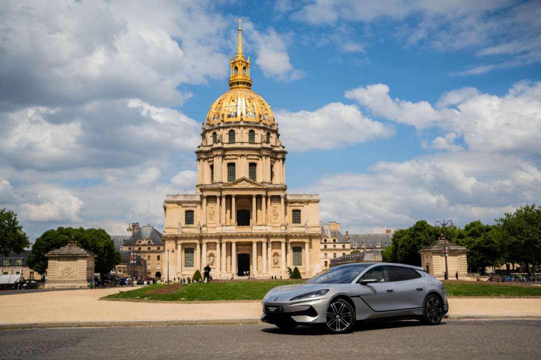  易三方平台深度解析：腾势Z9GT如何用技术重新定义欧洲豪华电动车 汽车科技