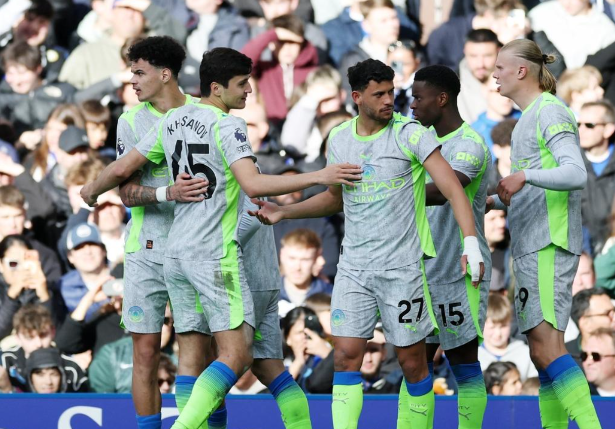  技术视角下的蓝桥溃败：三次致命防线失误如何葬送整场努力 体育新闻