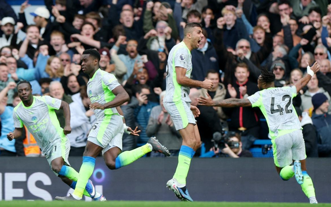  技术视角下的蓝桥溃败：三次致命防线失误如何葬送整场努力 体育新闻