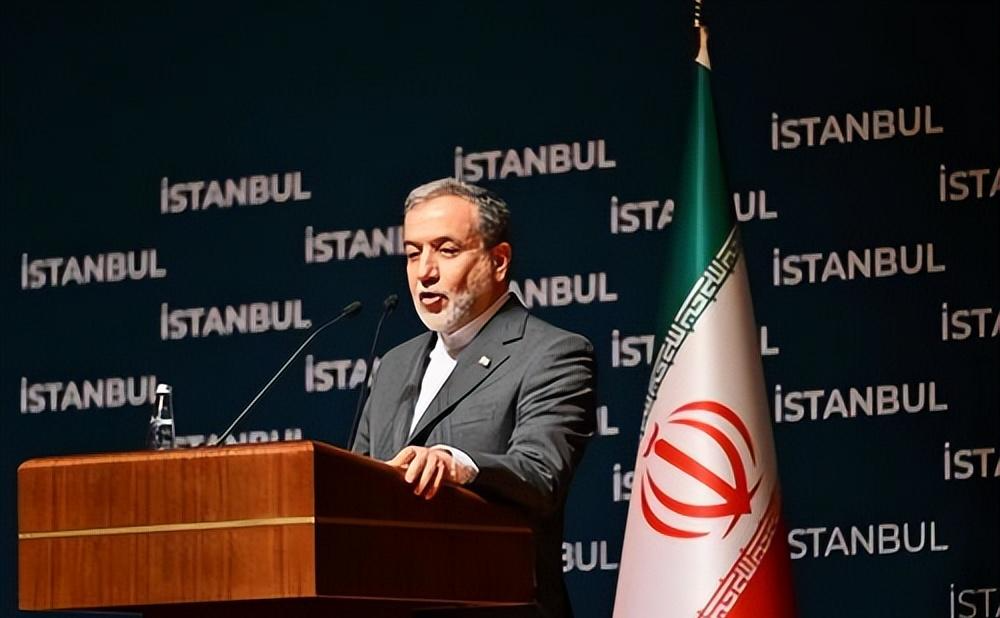  从能源咽喉到战略博弈：霍尔木兹海峡禁令的地缘技术密码 新闻